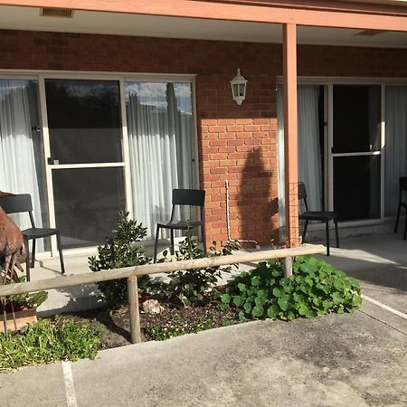 Inverloch Central Motor Inn Exterior photo