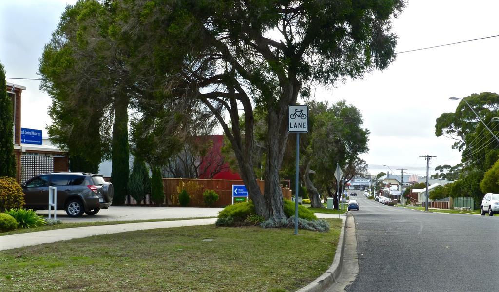 Inverloch Central Motor Inn Exterior photo
