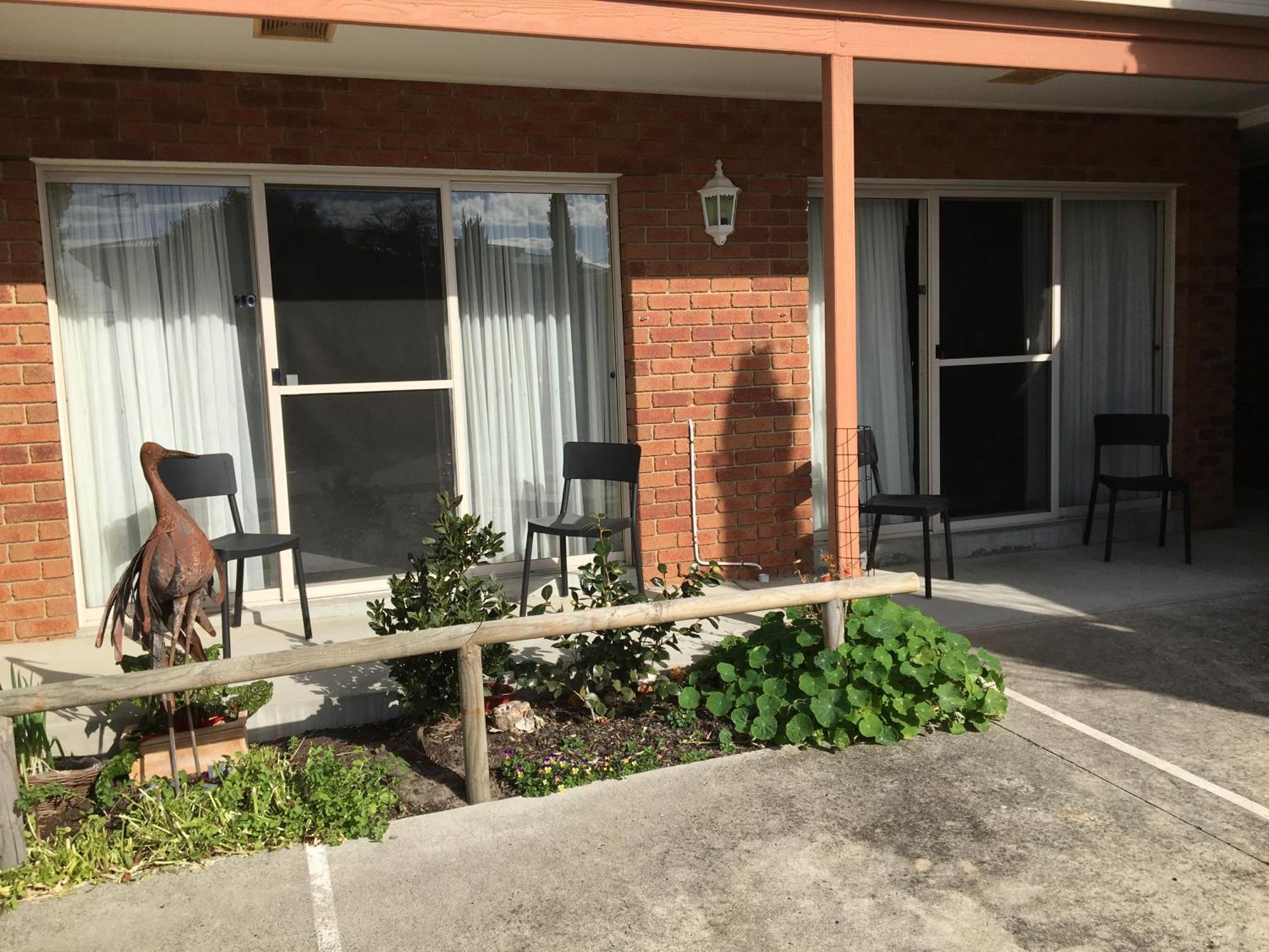 Inverloch Central Motor Inn Exterior photo
